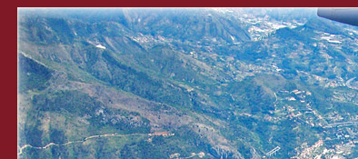 Cote d' Azur, Sicht aus dem Flugzeug &uuml;ber die Cote d' Azur in S&uuml;dfrankreich, Bild 1 von 6