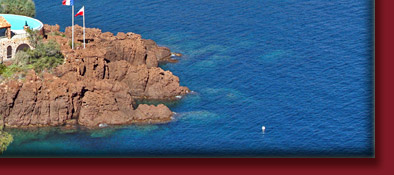 Cote d' Azur, Buchten in roten Felsen an der Cote d' Azur in Südfrankreich, Bild 6 von 6