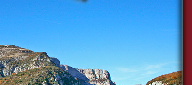 fantastische Aussicht der Besucher des Gorge du Verdon, Europas Grand Canyon, Bild 4 von 6