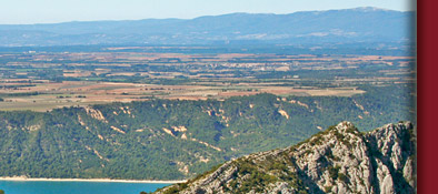 Gorge du Verdon, Blick aus der Ferne auf den Lac de Saint Croix, Provence - Alpes-de-Haute, Bild 4 von 6