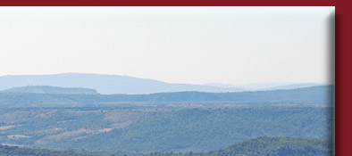 Blick auf den azur blauen Lac de Saint-Croix in Südfrankreich am Gorge du Verdon, Bild 2 von 6