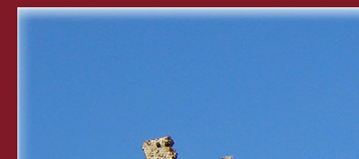 Grimaud, die Burgruine umgeben mit ihren alten Mauern ist einen Besuch wert, Bild 1 von 6