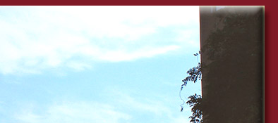 Die alte Kirche von Grimaud in S&uuml;dfrankreich nicht weit von Port Grimaud, Bild 2 von 6