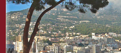 Blick auf Monte Carlo  in Monaco von der Altstadt Monaco-Ville, Bild 3 von 6