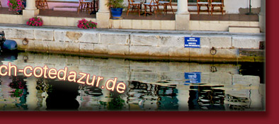 Port Grimaud mit Pastell farbenen Häusern, Spaziergang durch Port Grimaud, Bild 6 von 6