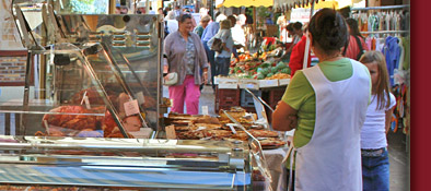 Marktplatz von Sainte-Maxime beliebt nicht nur in Sainte-Maxime, Bild 4 von 6