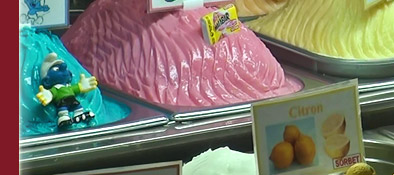 Eiscafe in Sainte-Maxime in Südfrankreich an der Cote d' Azur, Bild 3 von 6