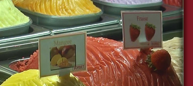 Eiscafe in Sainte-Maxime in Südfrankreich an der Cote d' Azur, Bild 4 von 6