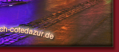 Saint-Tropez Hafen zur Weihnachtszeit, knallig bunte Weihnachten in Saint-Tropez, Bild 6 von 6